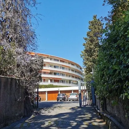 Apartment House *